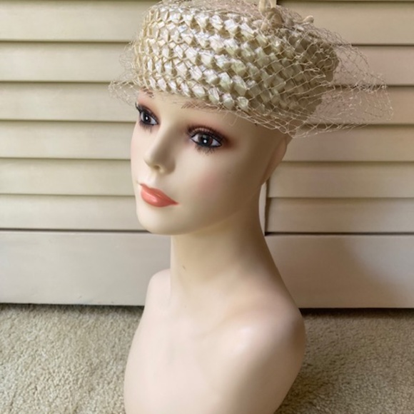 1950's Candy Straw Pillbox Hat - Picture 1 of 13